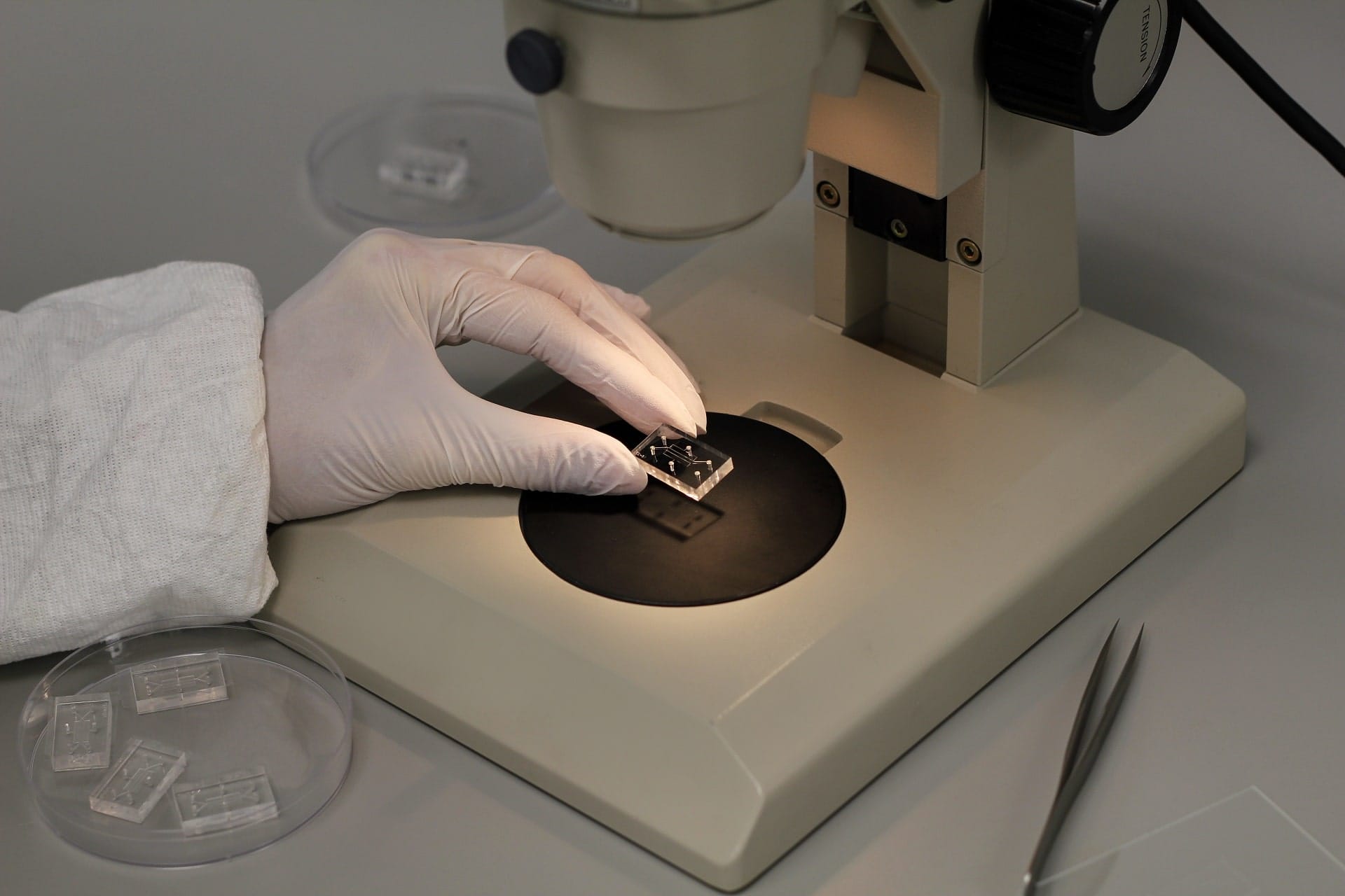 Devices Gallery uFluidix Microfluidic chips and devices manufacturer